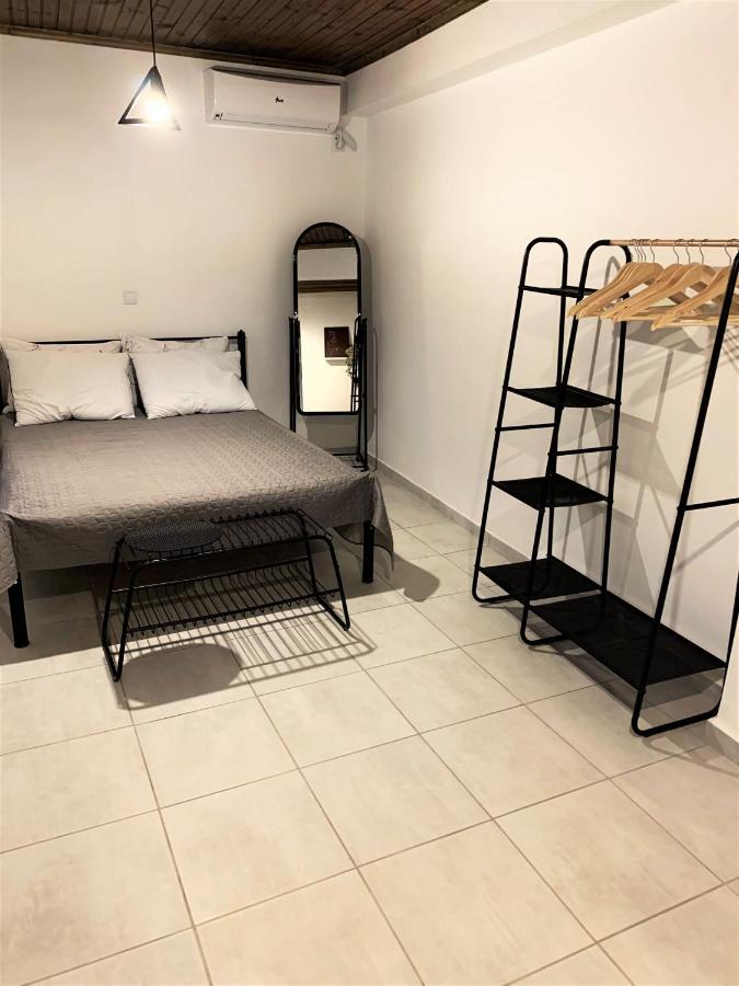 Martha III Apartment Amaliada Ngoại thất bức ảnh